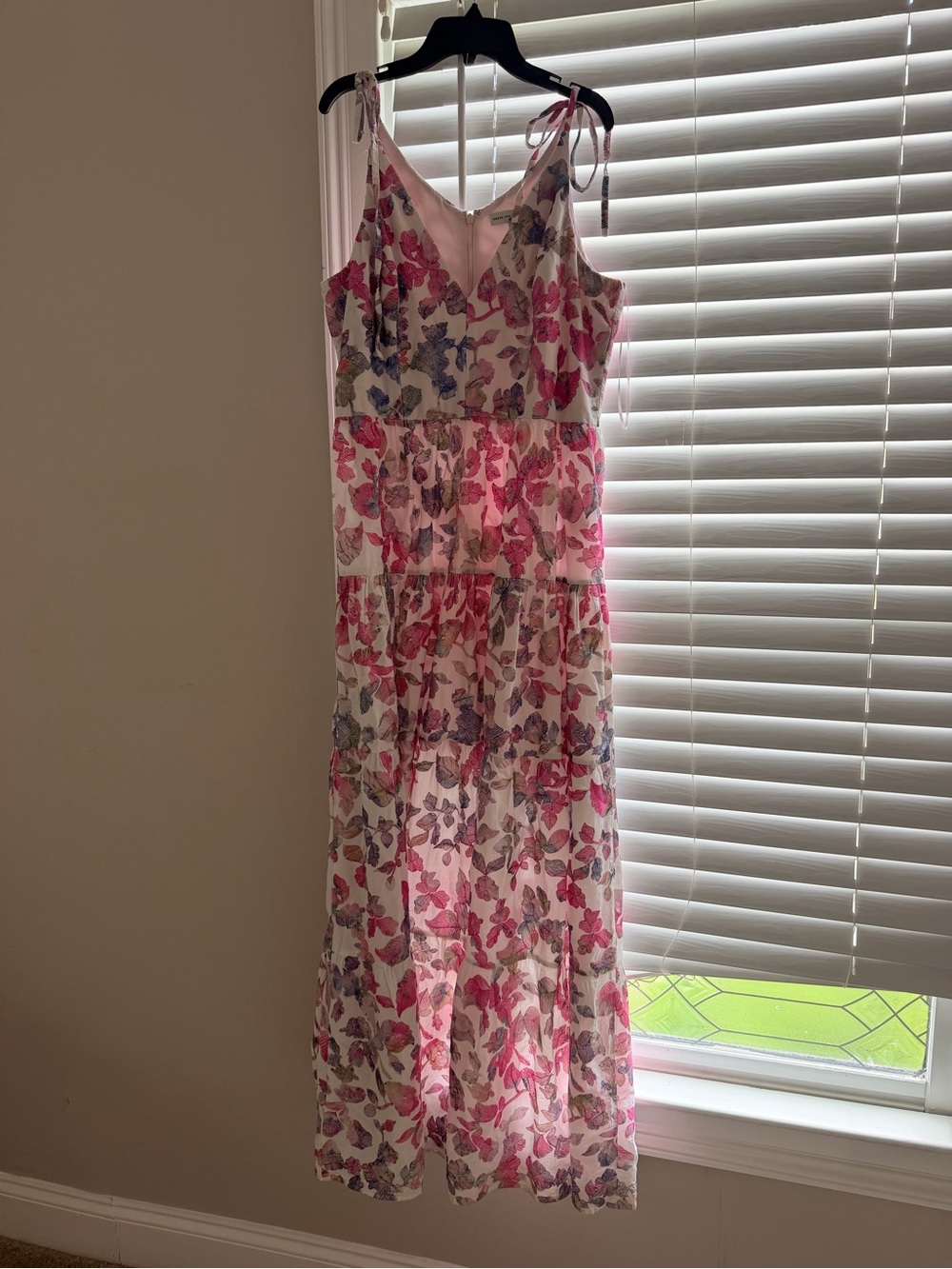 Dress the Population Pink Floral Tie-Shoulder Maxi Dress